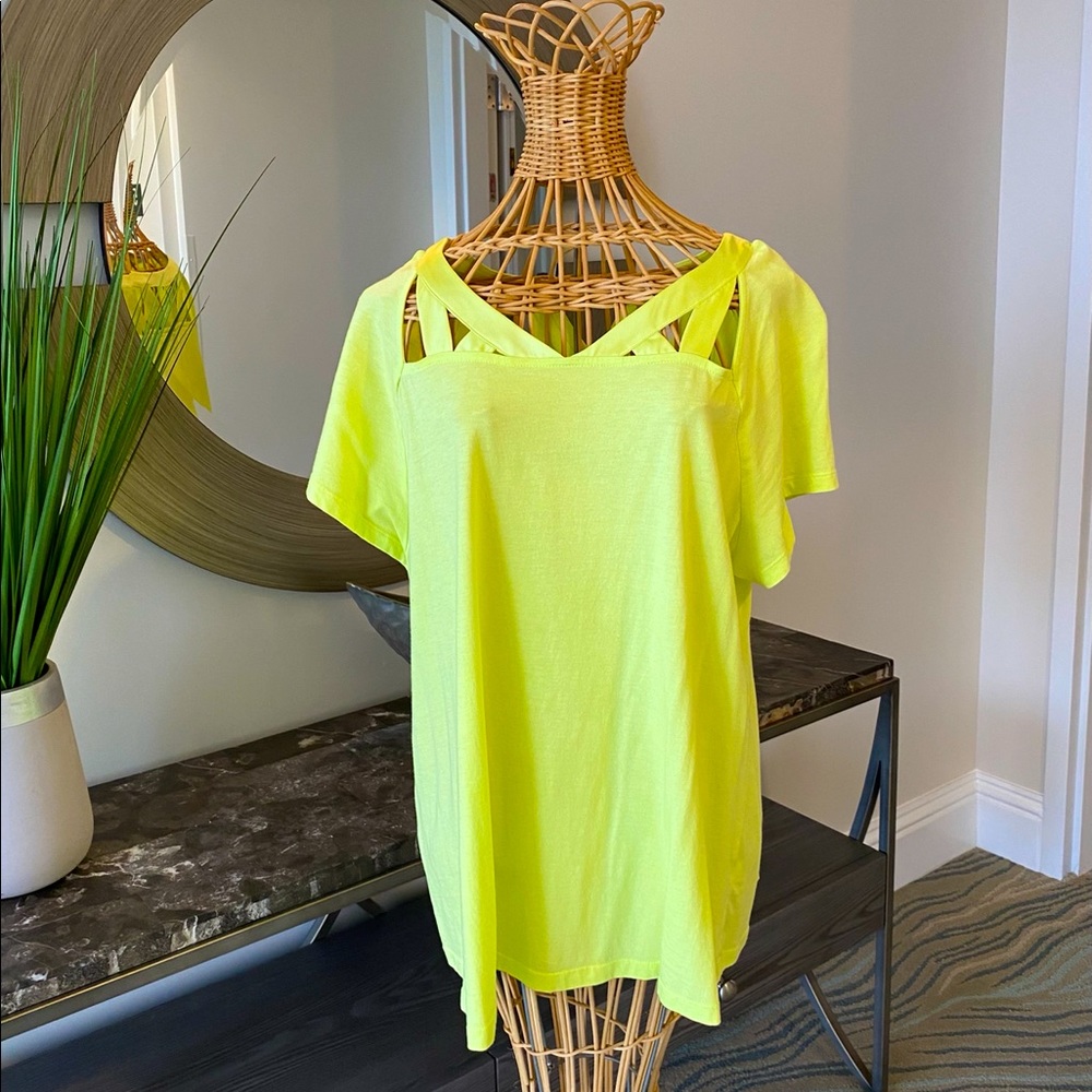 Lane Bryant Lime top with cut out design size 20